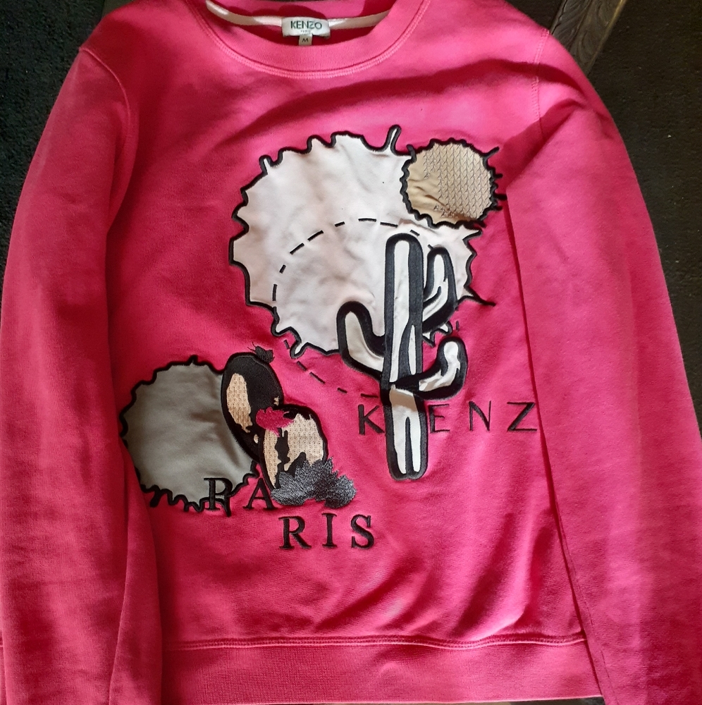 Sweatshirt